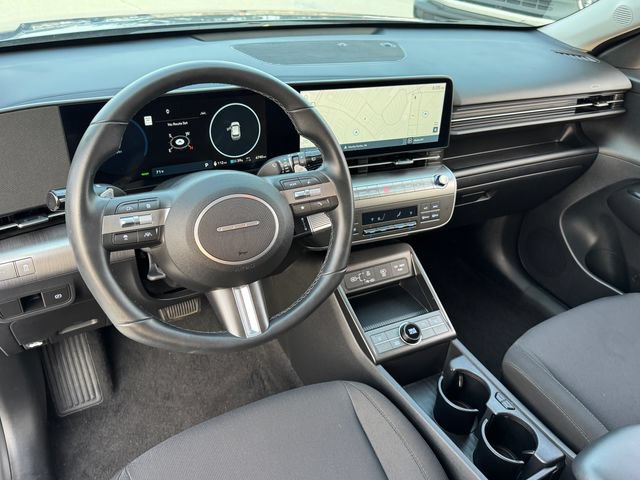 Used 2024 Hyundai Kona SEL FWD image 3