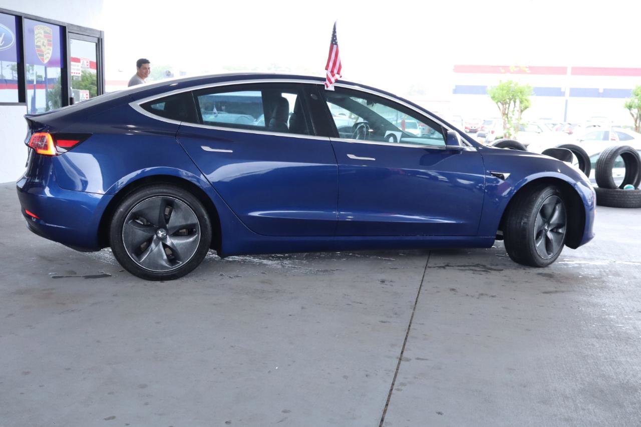 Used 2018 Tesla Model 3 Mid Range RWD image 6