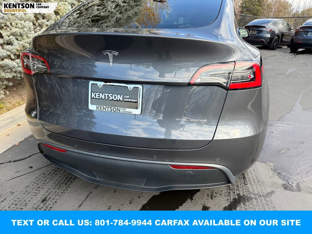 Used 2021 Tesla Model Y Long Range image 33