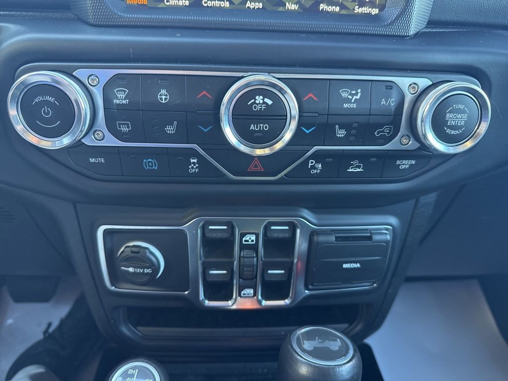 Used 2021 Jeep Wrangler Unlimited Sahara w/ Cold Weather Group image 18
