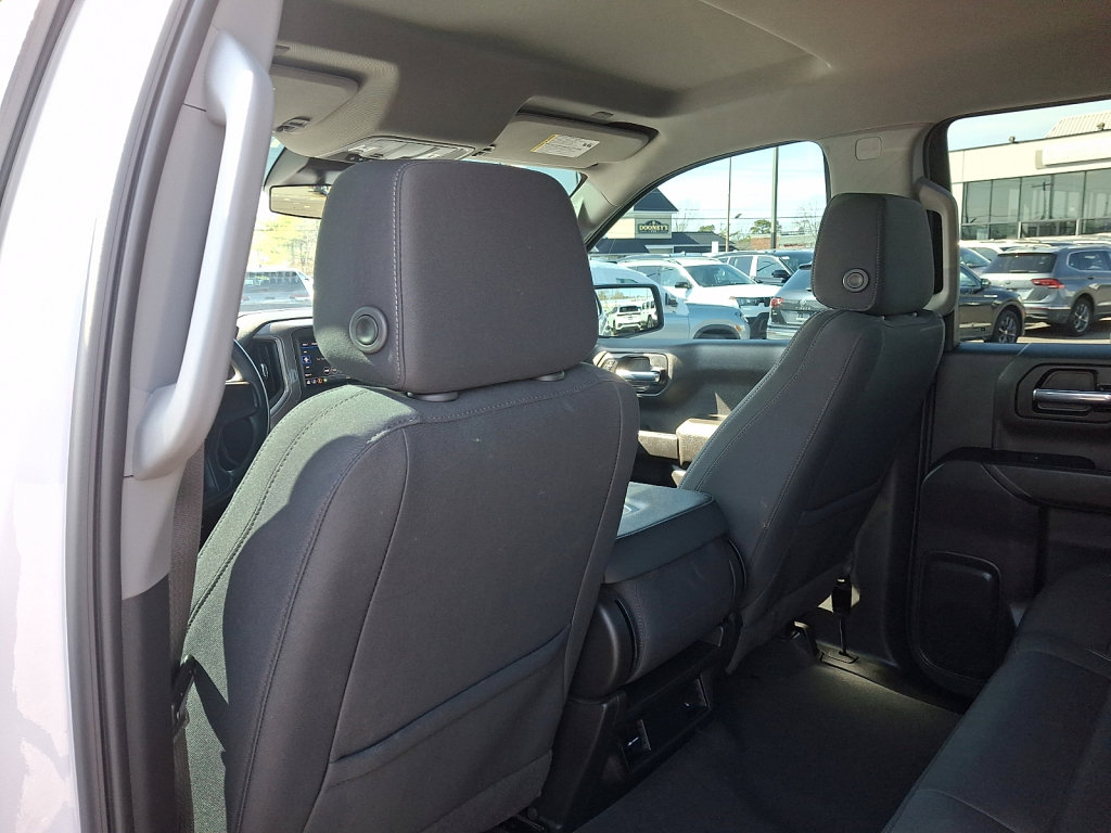 Used 2023 Chevrolet Silverado 1500 Custom Trail Boss w/ LPO, Dark Essentials Package image 21