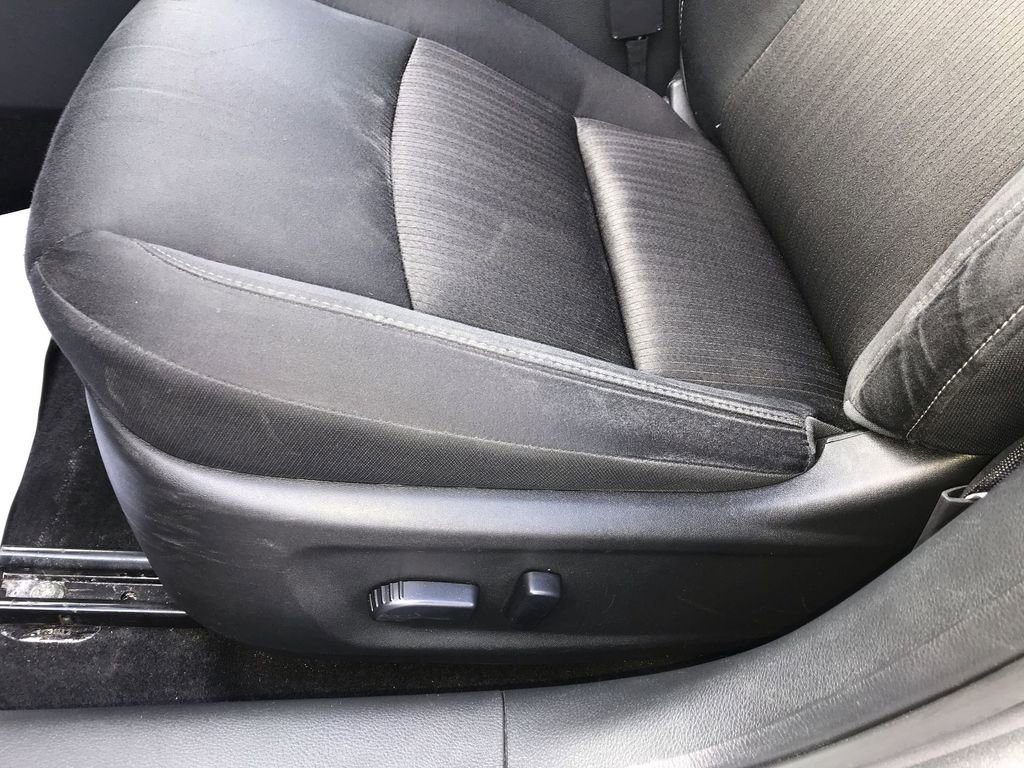 Used 2024 Nissan Altima 2.5 SV image 12