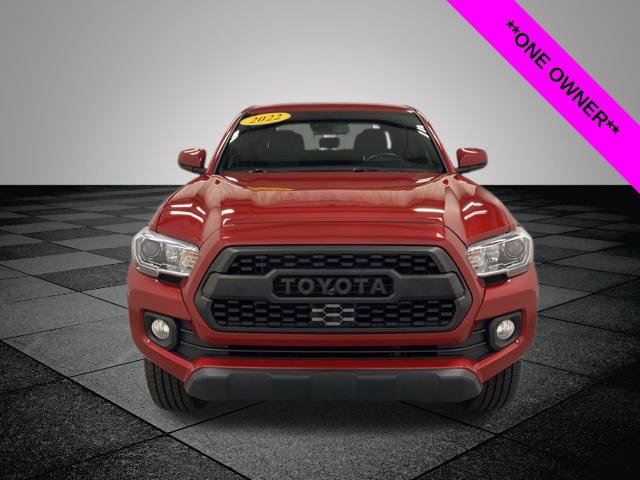 Used 2022 Toyota Tacoma TRD Off-Road w/ Technology Package AWD/4WD image 2