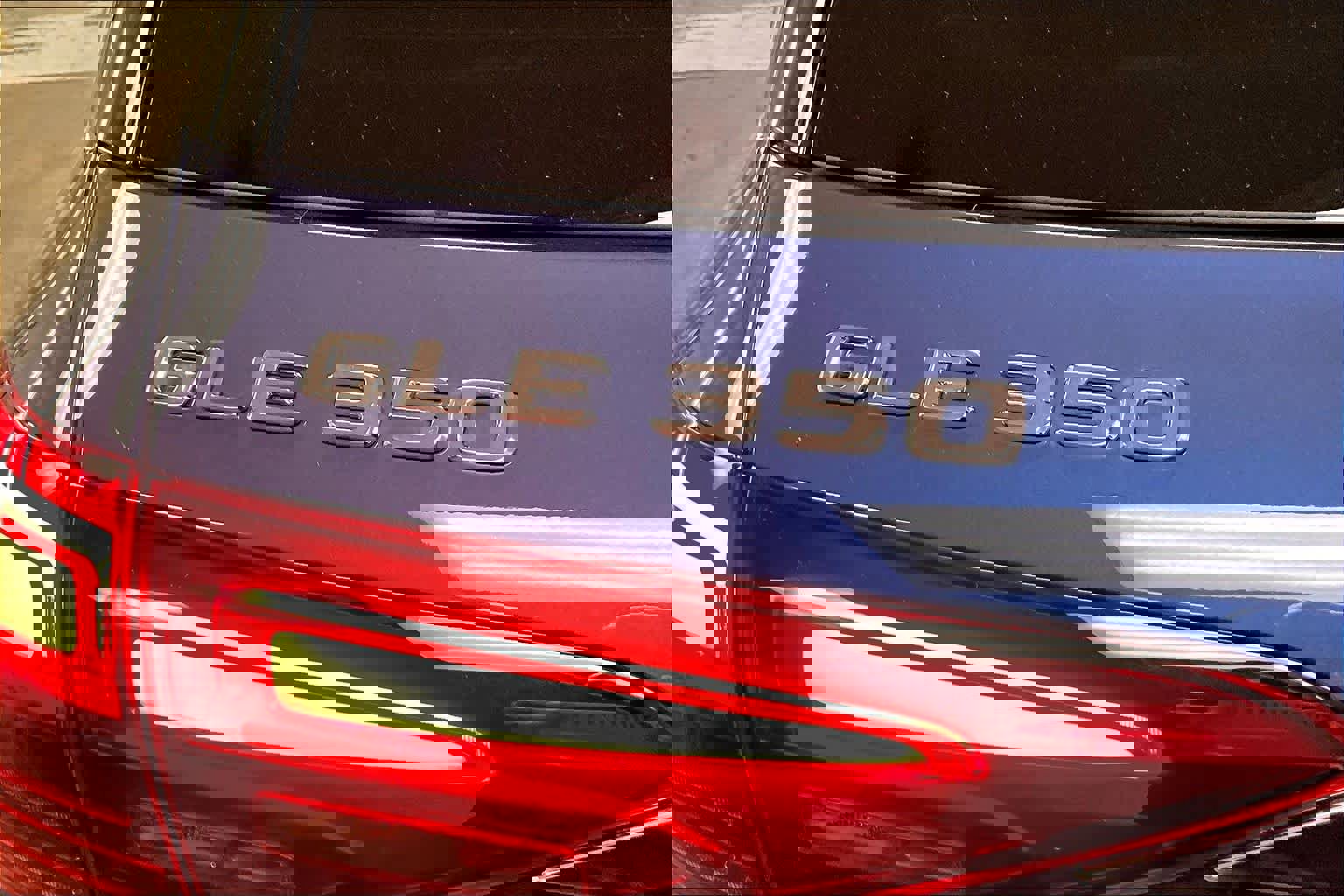 Used 2025 Mercedes-Benz GLE 350 4MATIC image 33