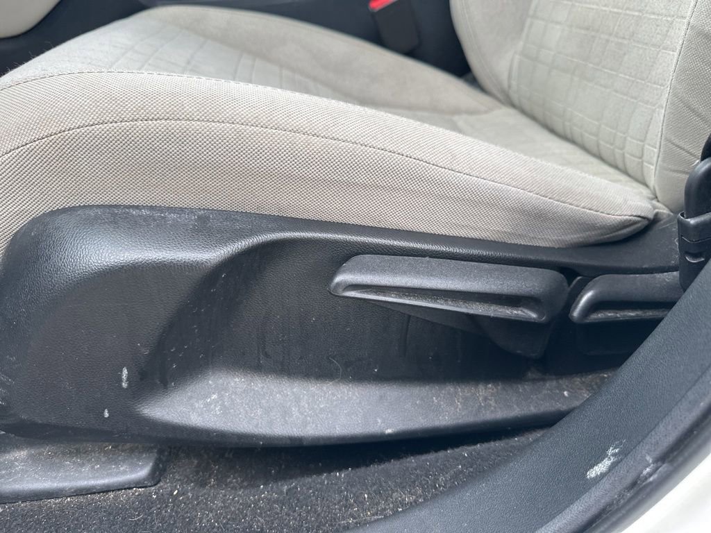 Certified 2023 Honda HR-V LX image 16