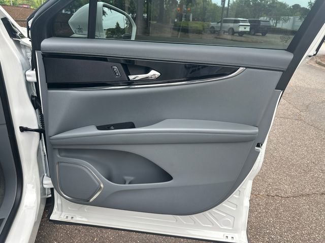 Used 2023 Lincoln Nautilus Reserve FWD image 16