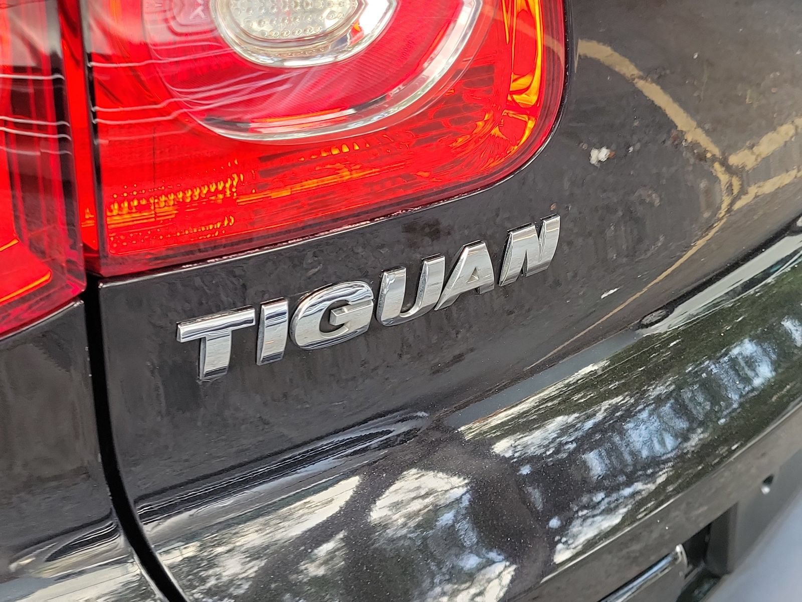 Used 2009 Volkswagen Tiguan S FWD image 7