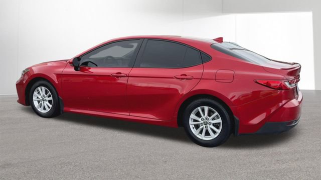 Used 2025 Toyota Camry LE w/ Convenience Package image 7