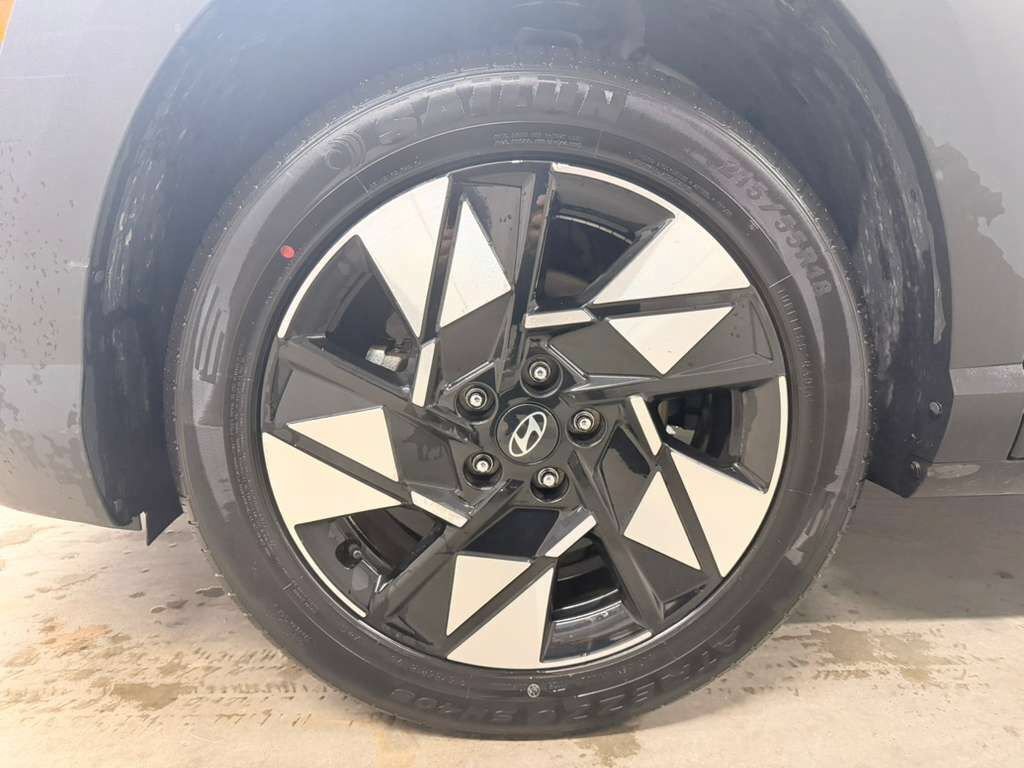 Used 2024 Hyundai Kona SEL FWD image 16