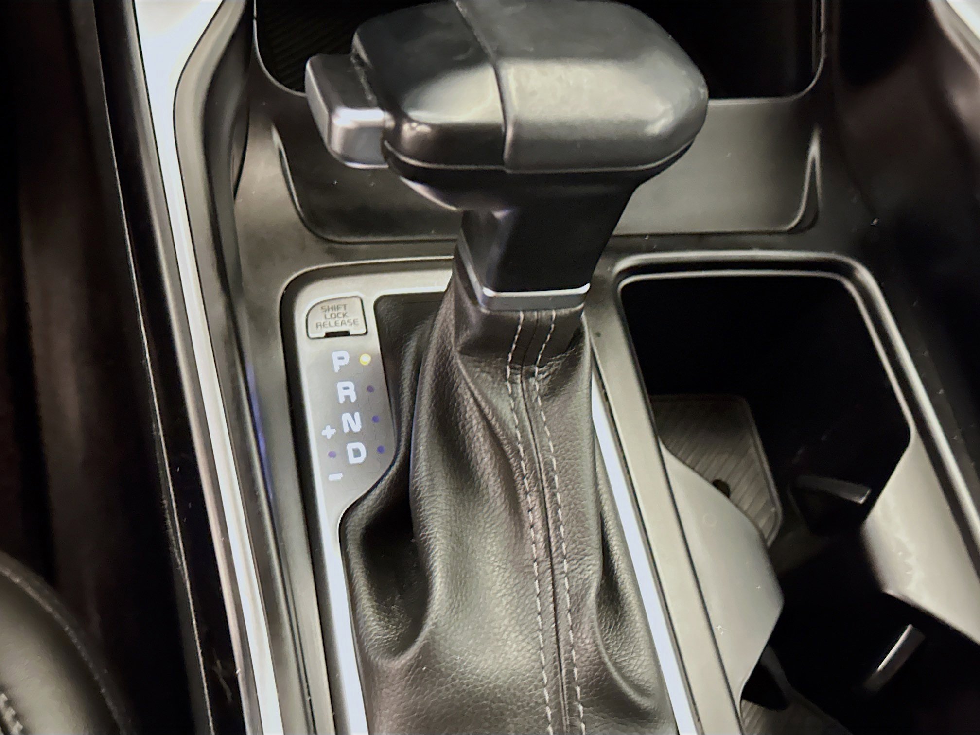 Used 2024 Kia Sorento S image 25