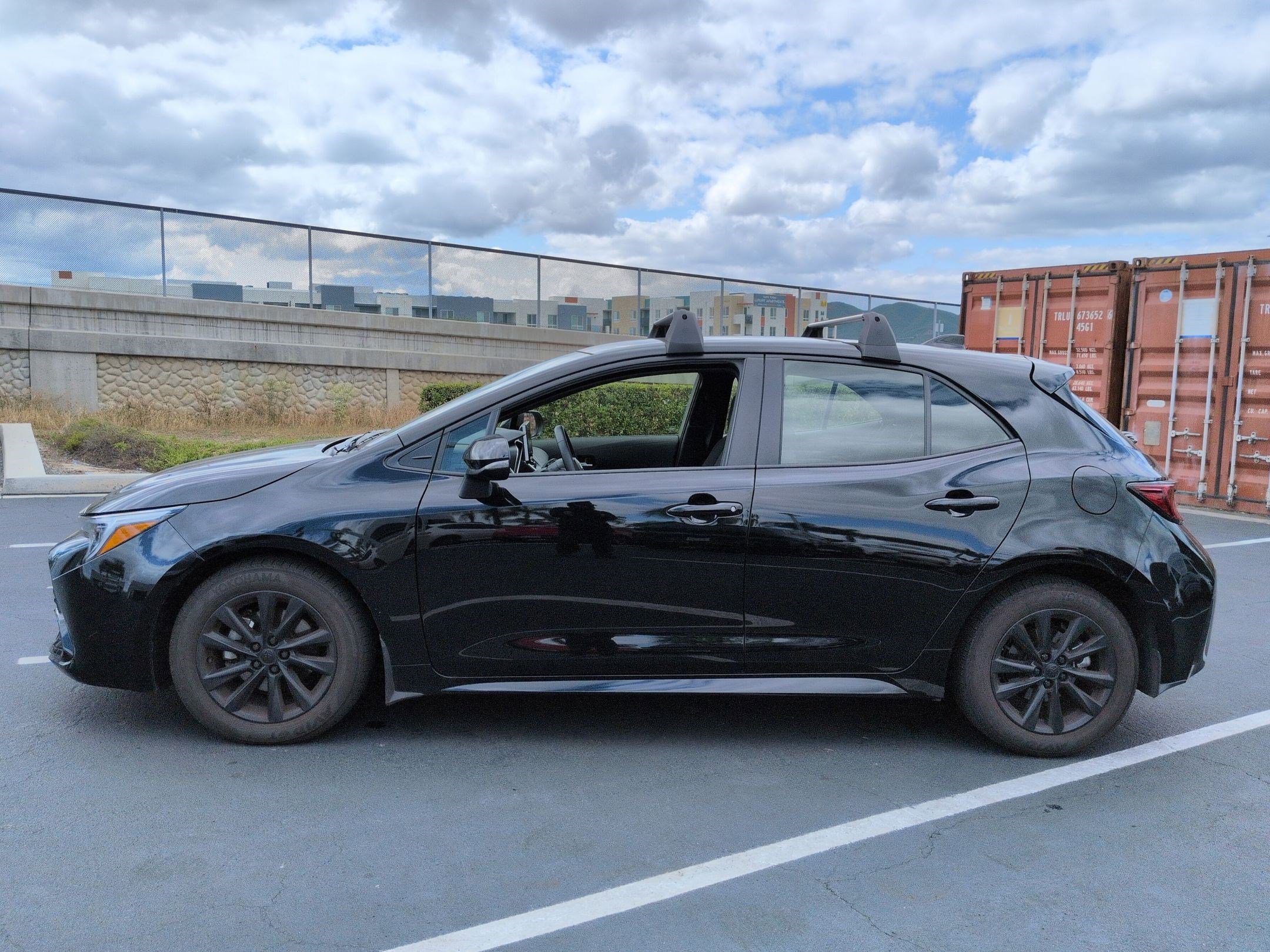 Used 2025 Toyota Corolla SE w/ SE Package FWD image 7