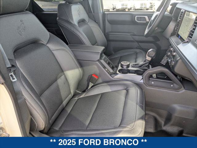 New 2025 Ford Bronco Badlands w/ Sasquatch Package AWD/4WD image 19
