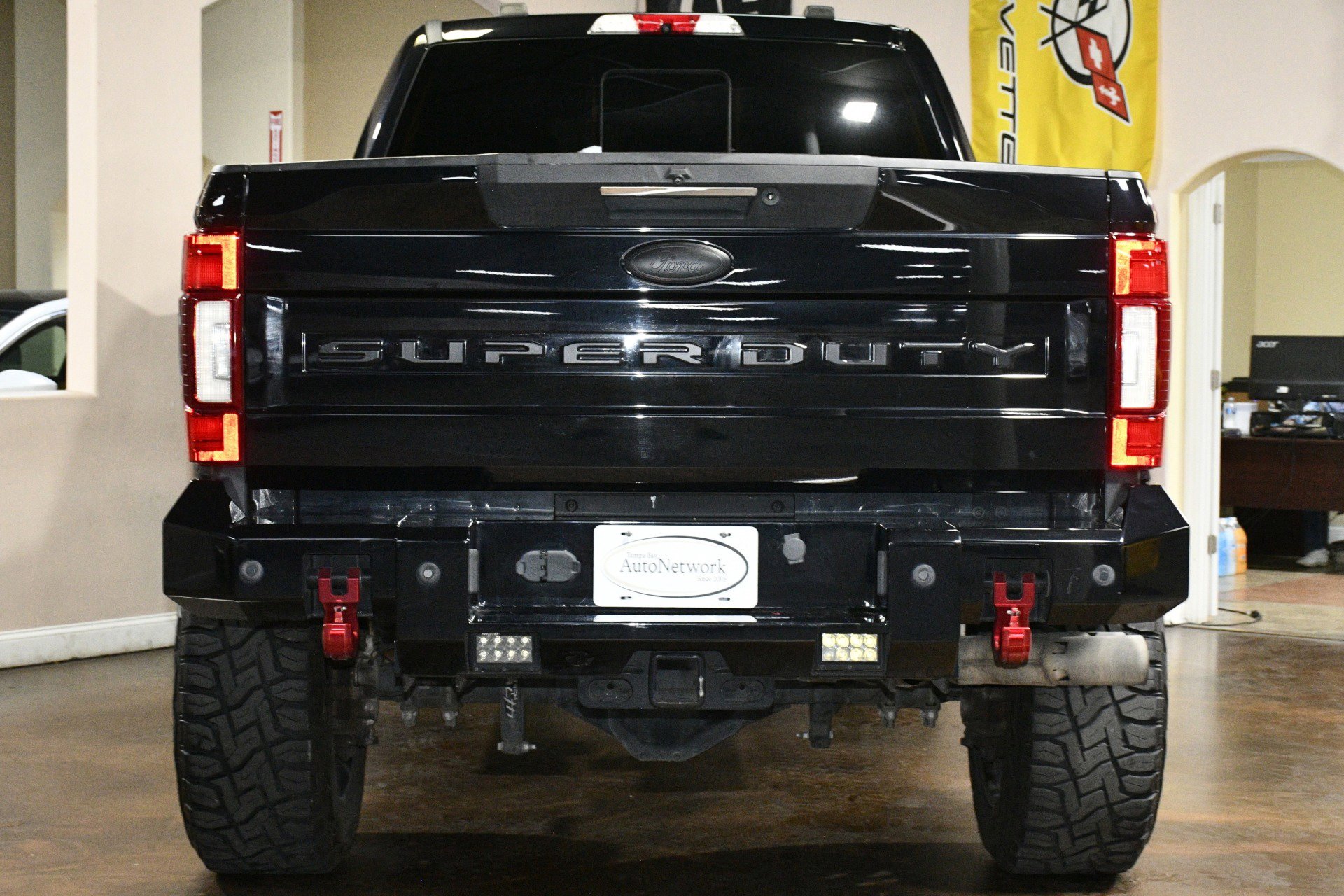 Used 2020 Ford F250 Lariat AWD/4WD image 2