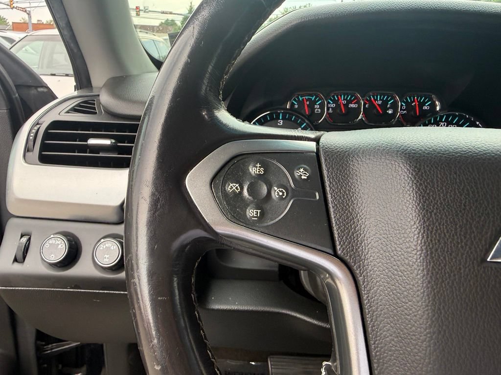 Used 2018 Chevrolet Suburban LT AWD/4WD image 18