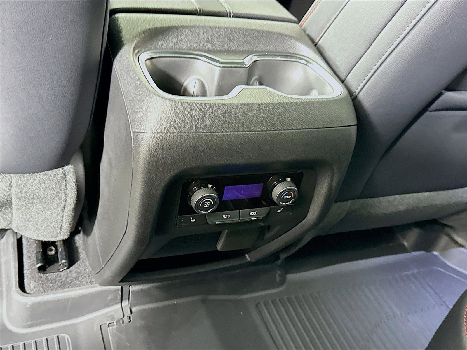 New 2026 Chevrolet Traverse RS w/ LPO, Floor Liner Package AWD/4WD image 20