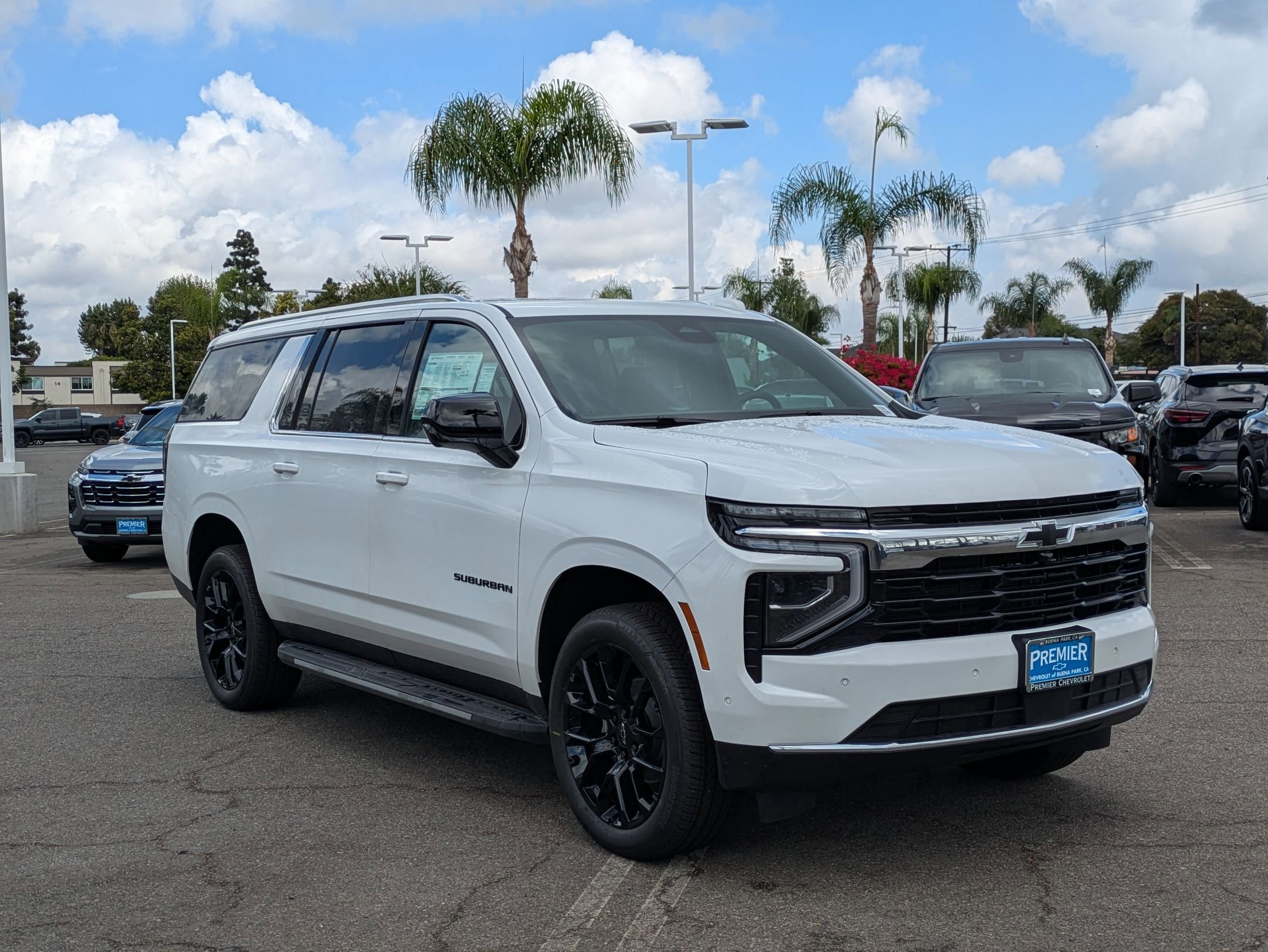 New 2026 Chevrolet Suburban LS image 7