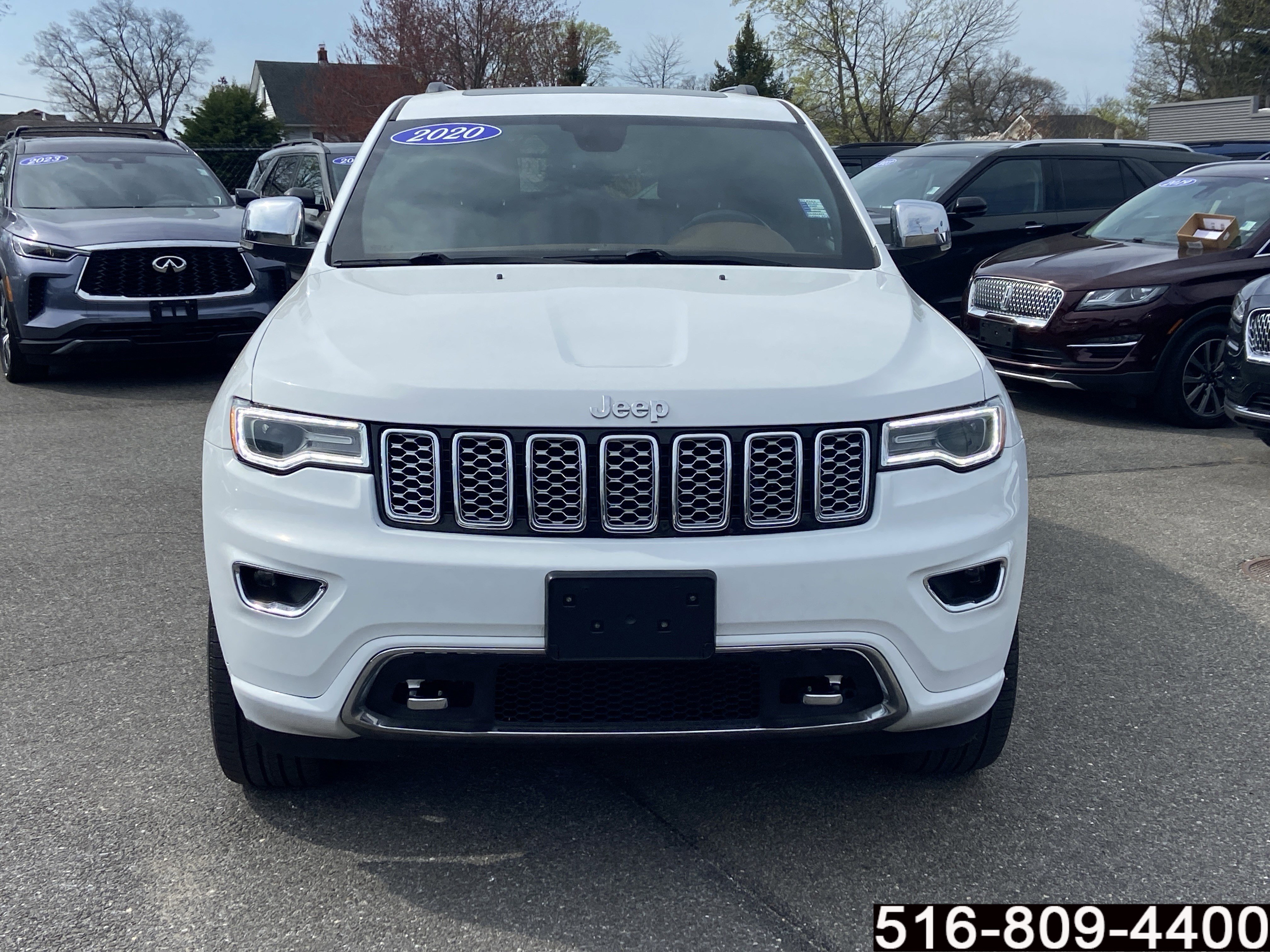 Used 2020 Jeep Grand Cherokee Overland AWD/4WD image 2