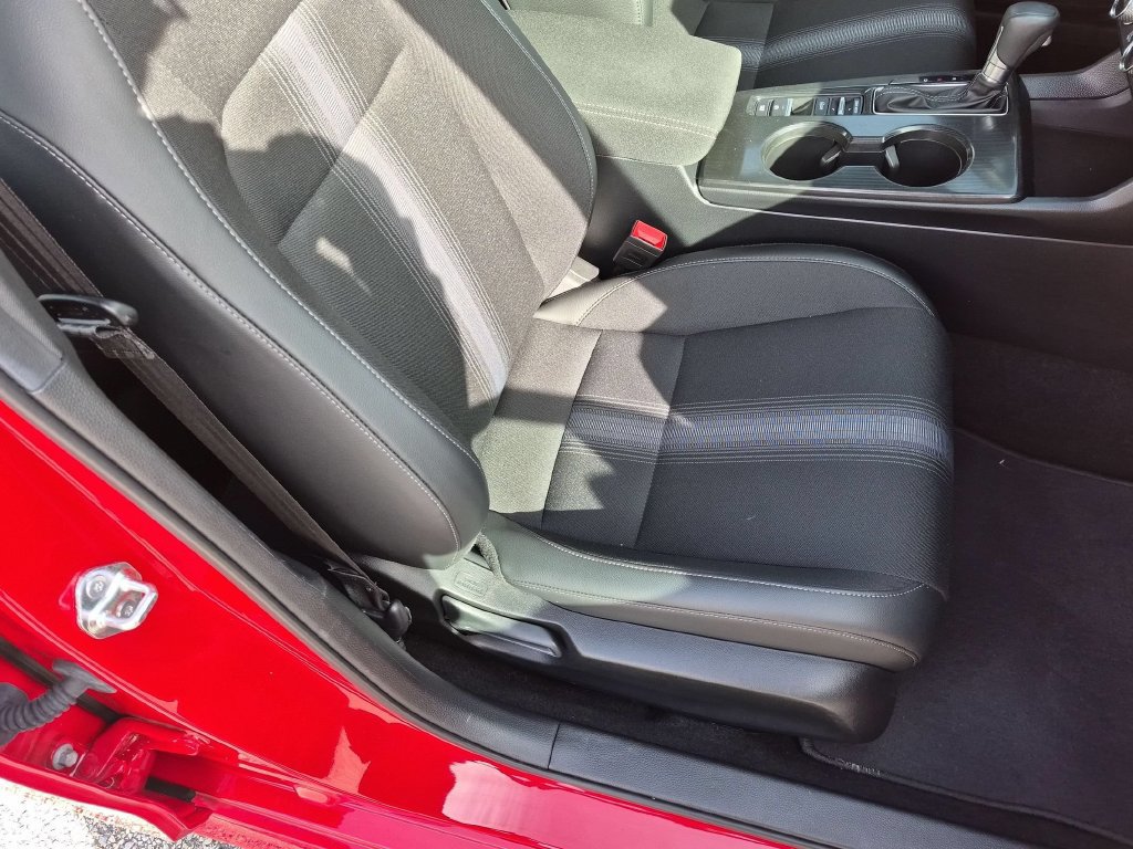 Used 2025 Honda Civic Sport image 25