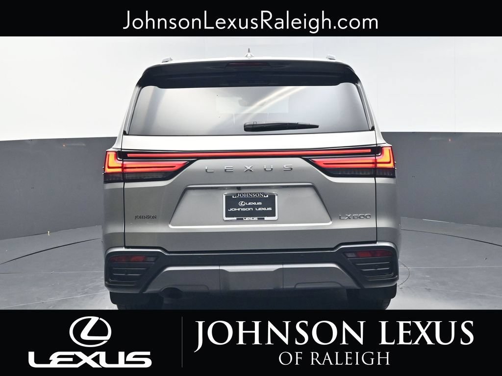 Used 2023 Lexus LX 600 4WD w/ Appearance Package image 8