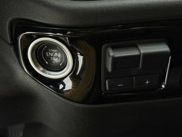 Used 2024 Chevrolet Silverado 1500 LT w/ Leather Package RWD image 16