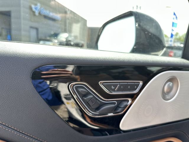 Used 2025 Lincoln Aviator Black Label w/ Black Label Special Edition AWD/4WD image 16