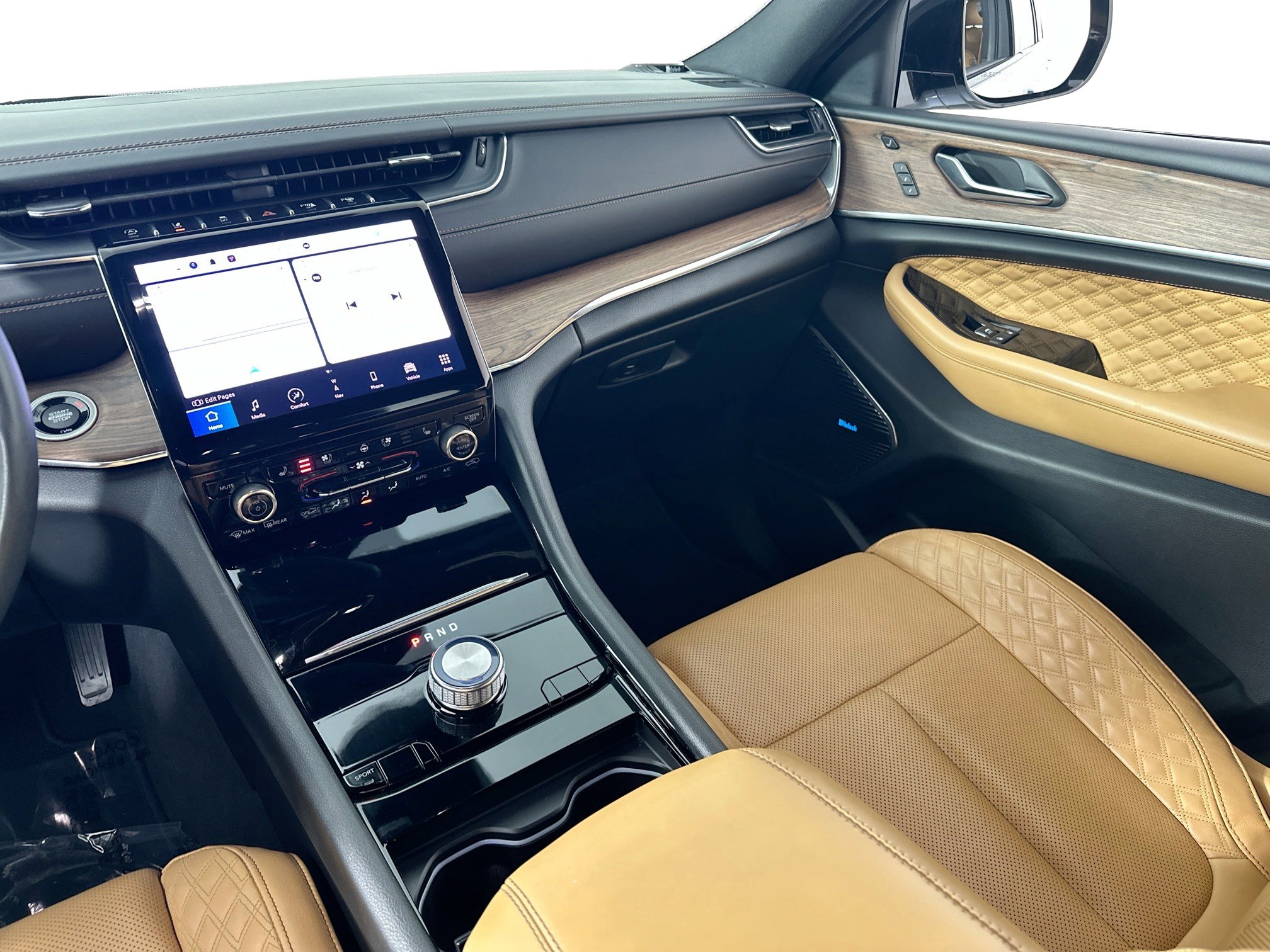 Used 2023 Jeep Grand Cherokee Summit w/ Rear Seat Video Group I image 25