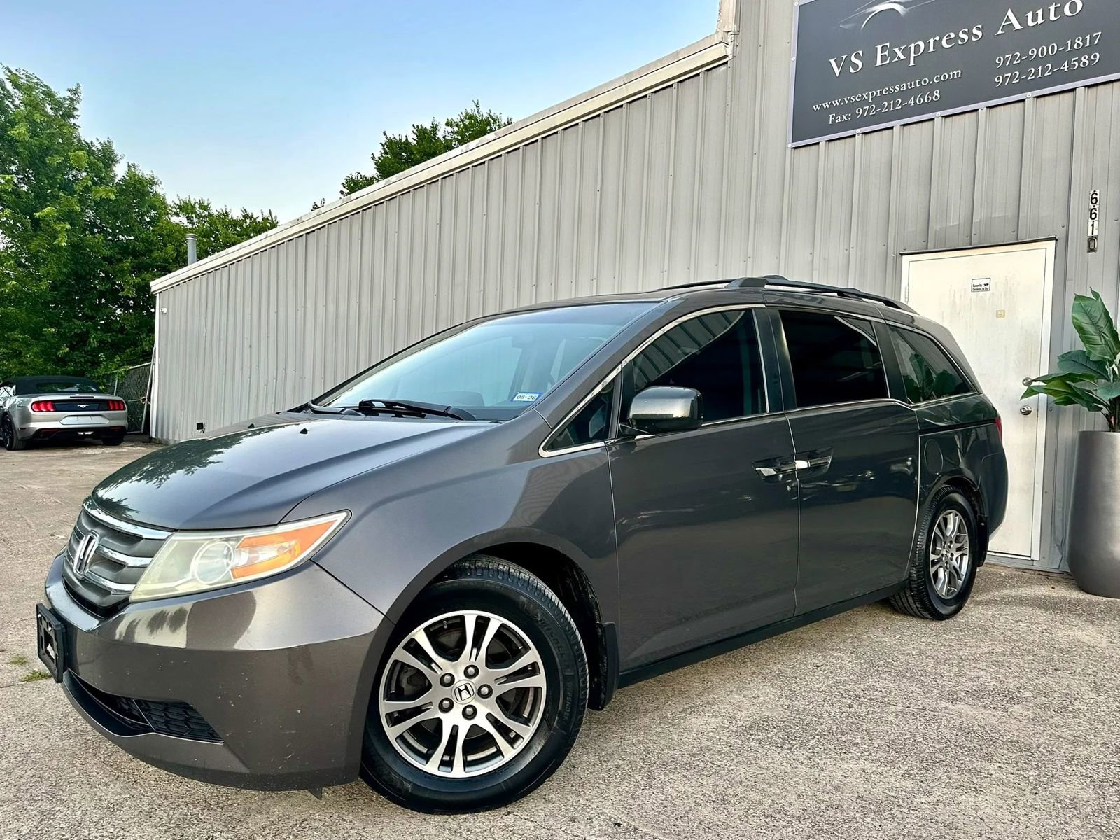 Used 2013 Honda Odyssey EX-L image 1