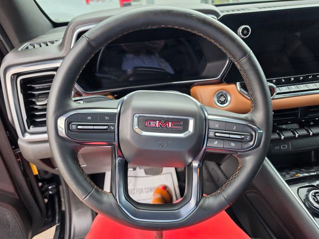 Used 2023 GMC Canyon AT4 w/ AT4 Premium Package AWD/4WD image 9