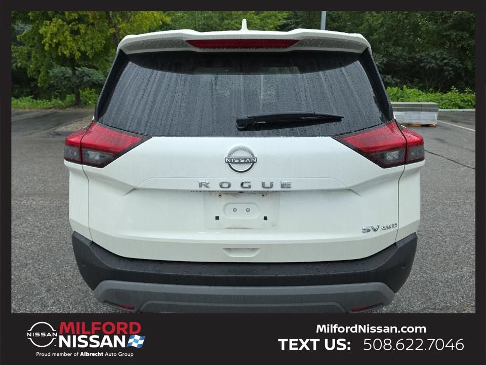 Used 2023 Nissan Rogue SV AWD/4WD image 4