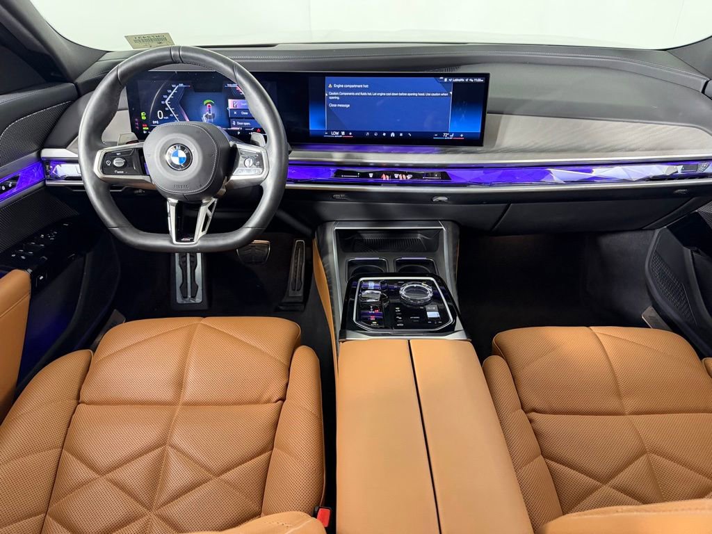 Used 2023 BMW 740i image 12
