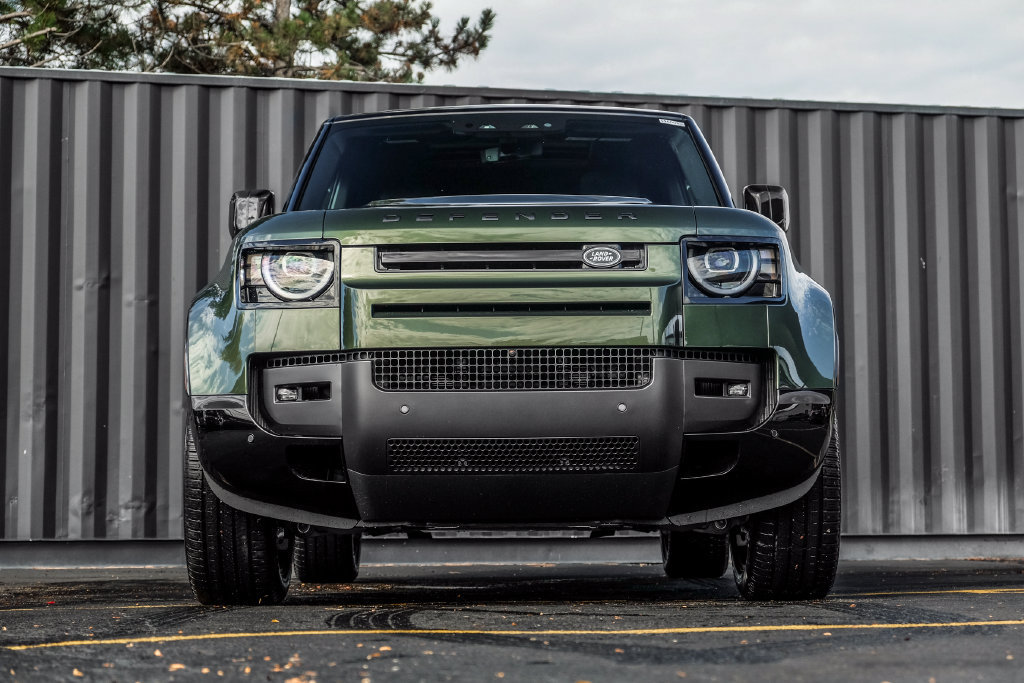 New 2026 Land Rover Defender 110 X-Dynamic SE AWD/4WD image 5