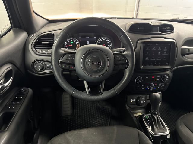 Used 2022 Jeep Renegade Altitude w/ Convenience Group AWD/4WD image 17