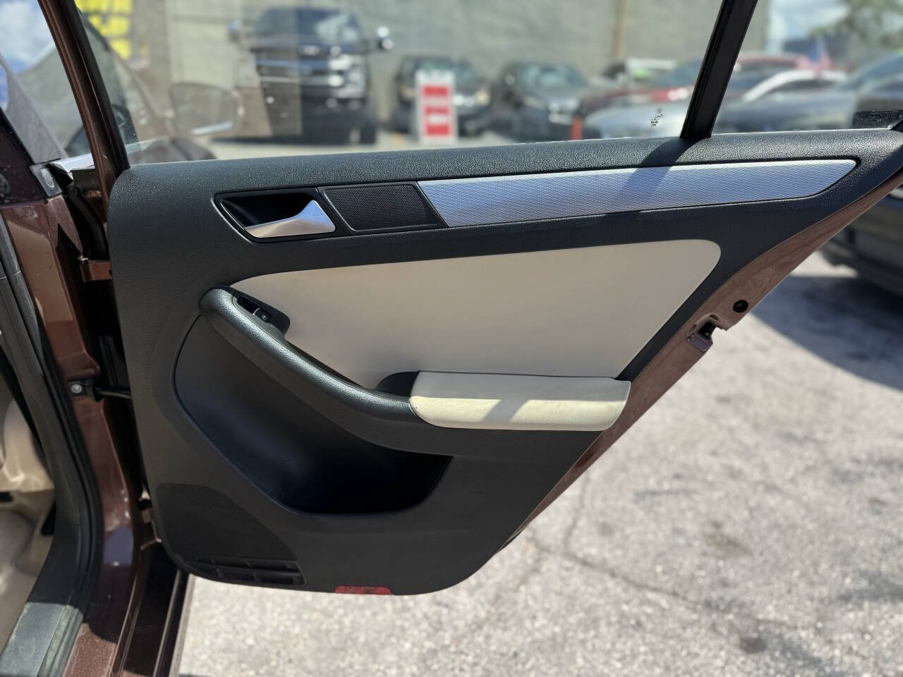 Used 2016 Volkswagen Jetta SE image 23