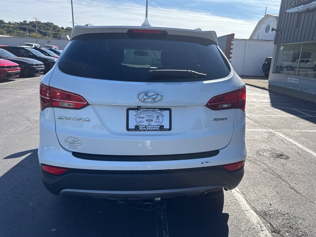 Used 2016 Hyundai Santa Fe Sport w/ Option Group 02 FWD image 7