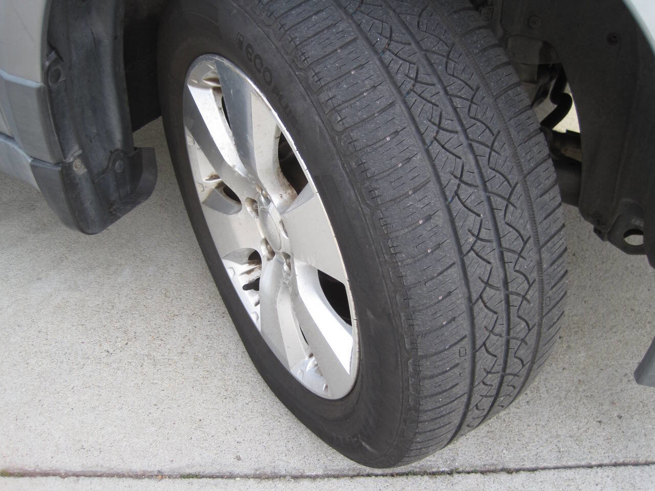 Used 2011 Subaru Outback 3.6R Limited image 37