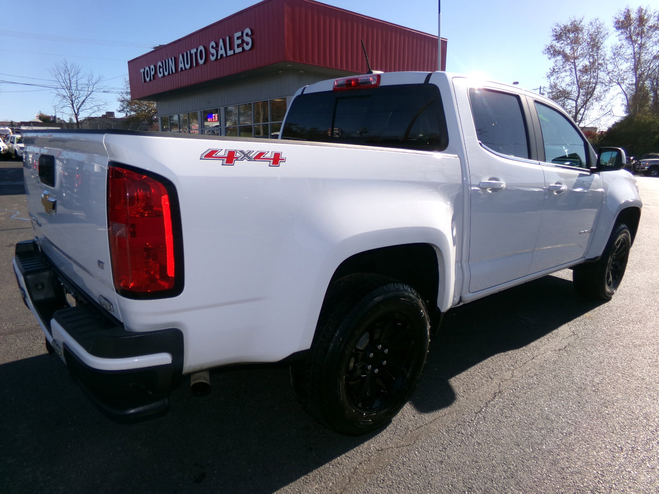 Used 2019 Chevrolet Colorado LT w/ LT Convenience Package image 3