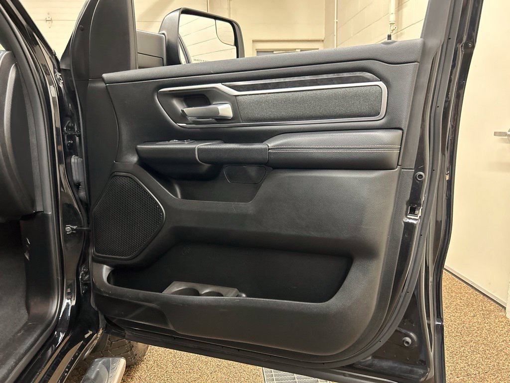 Used 2019 RAM 1500 Big Horn AWD/4WD image 18