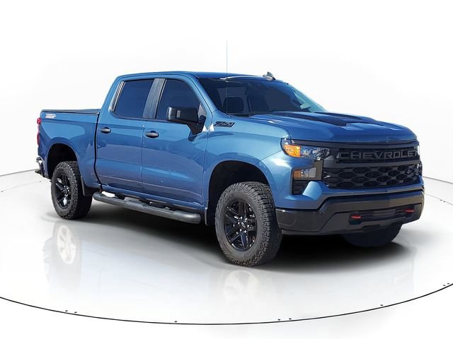 Used 2024 Chevrolet Silverado 1500 Custom Trail Boss w/ LPO, Dark Essentials Package AWD/4WD image 2