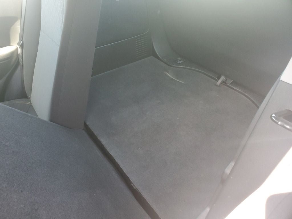 Used 2020 Chevrolet Trax LS FWD image 35