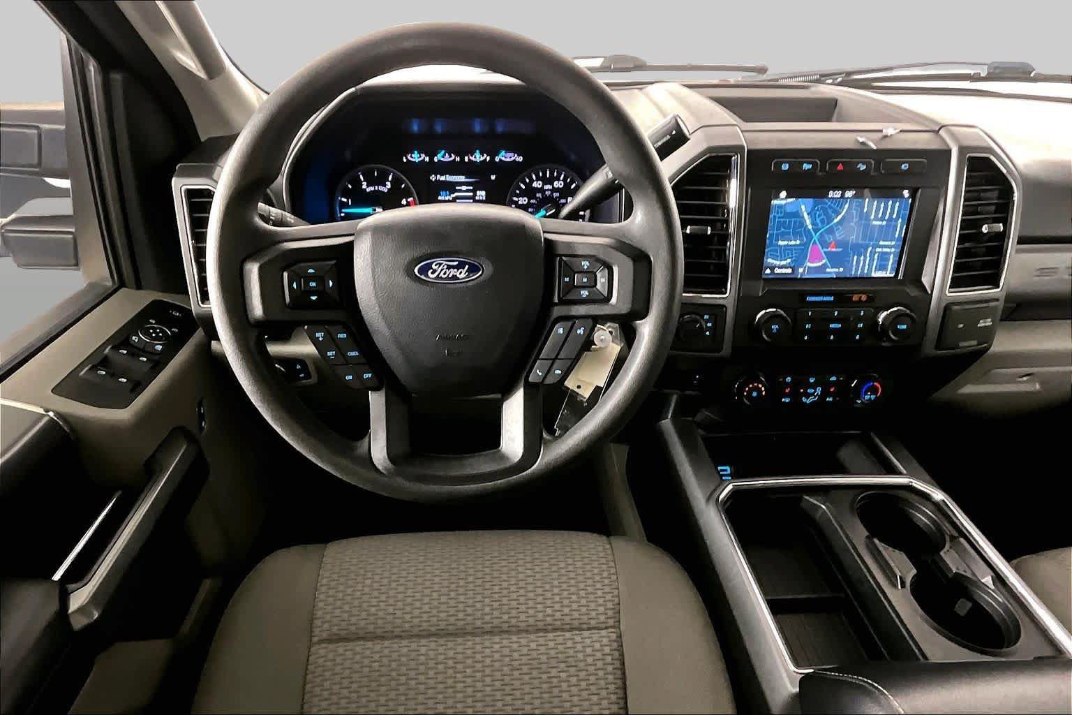 Used 2019 Ford F250 XLT w/ XLT Premium Package AWD/4WD image 6