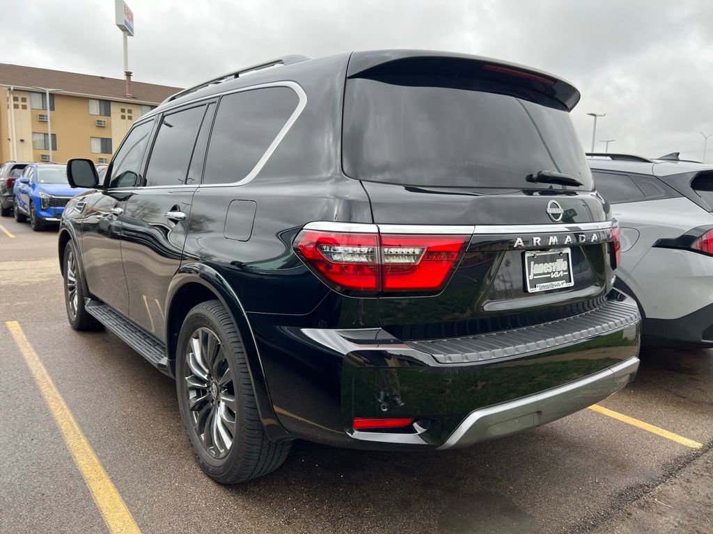 Used 2023 Nissan Armada Platinum w/ Captain's Chairs Package AWD/4WD image 4
