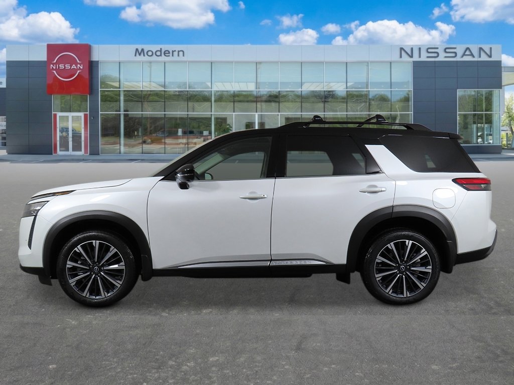 New 2026 Nissan Pathfinder Platinum image 2