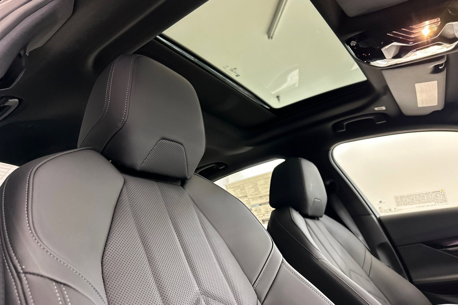 New 2026 BMW i5 eDrive40 w/ M Sport Package image 24