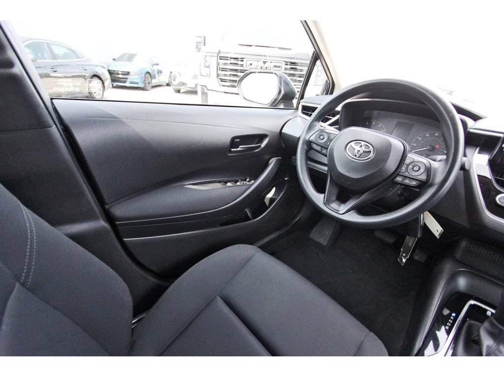 Used 2024 Toyota Corolla LE FWD image 8