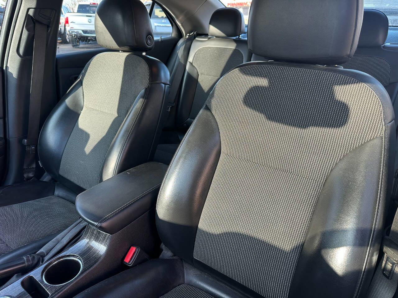 Used 2014 Chevrolet Malibu LT w/ Power Convenience Package image 9