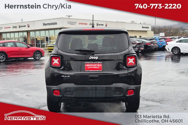 Used 2023 Jeep Renegade Latitude image 30