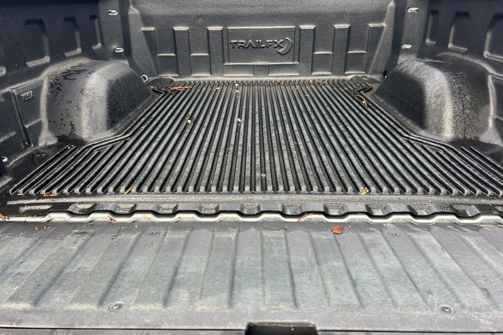 Used 2024 GMC Sierra 1500 SLT image 17