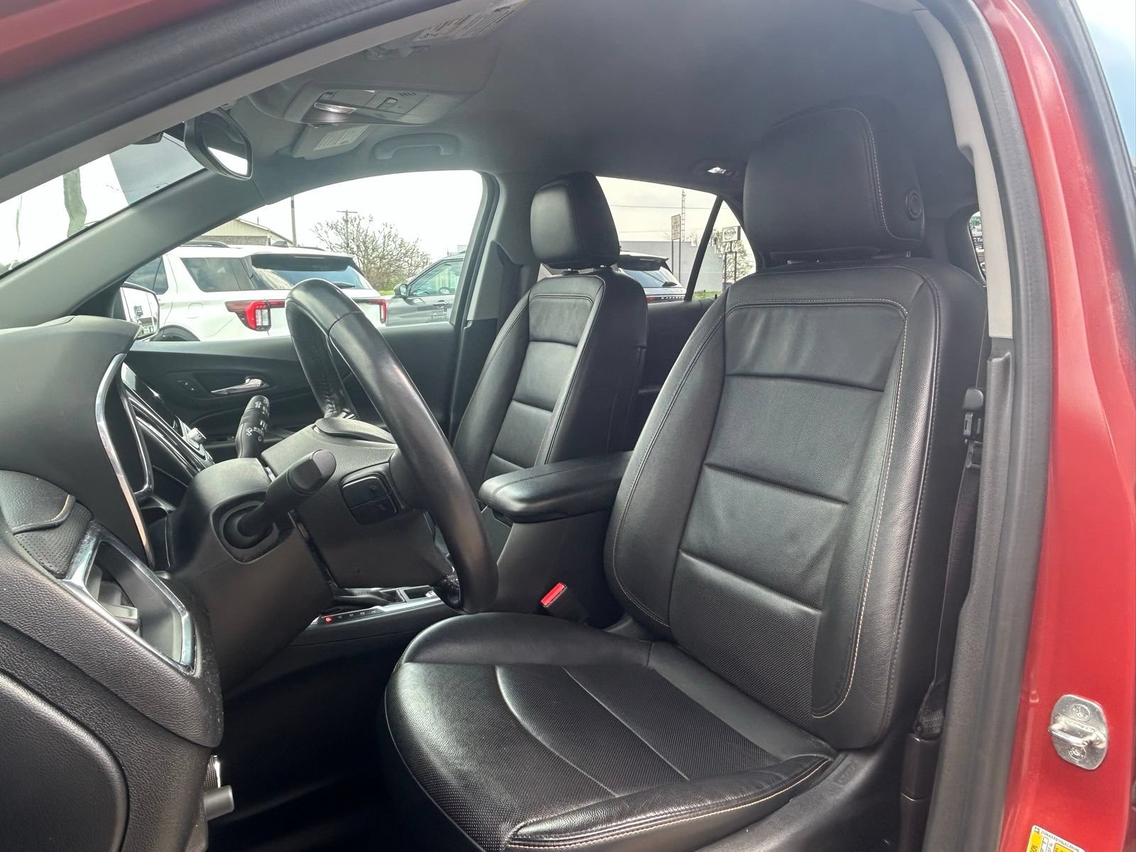 Used 2020 Chevrolet Equinox Premier AWD/4WD image 13