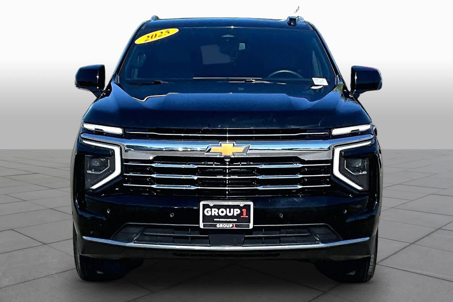 Used 2025 Chevrolet Tahoe LT AWD/4WD image 3