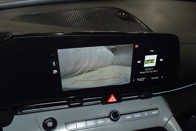 Used 2025 Hyundai Elantra Limited image 16